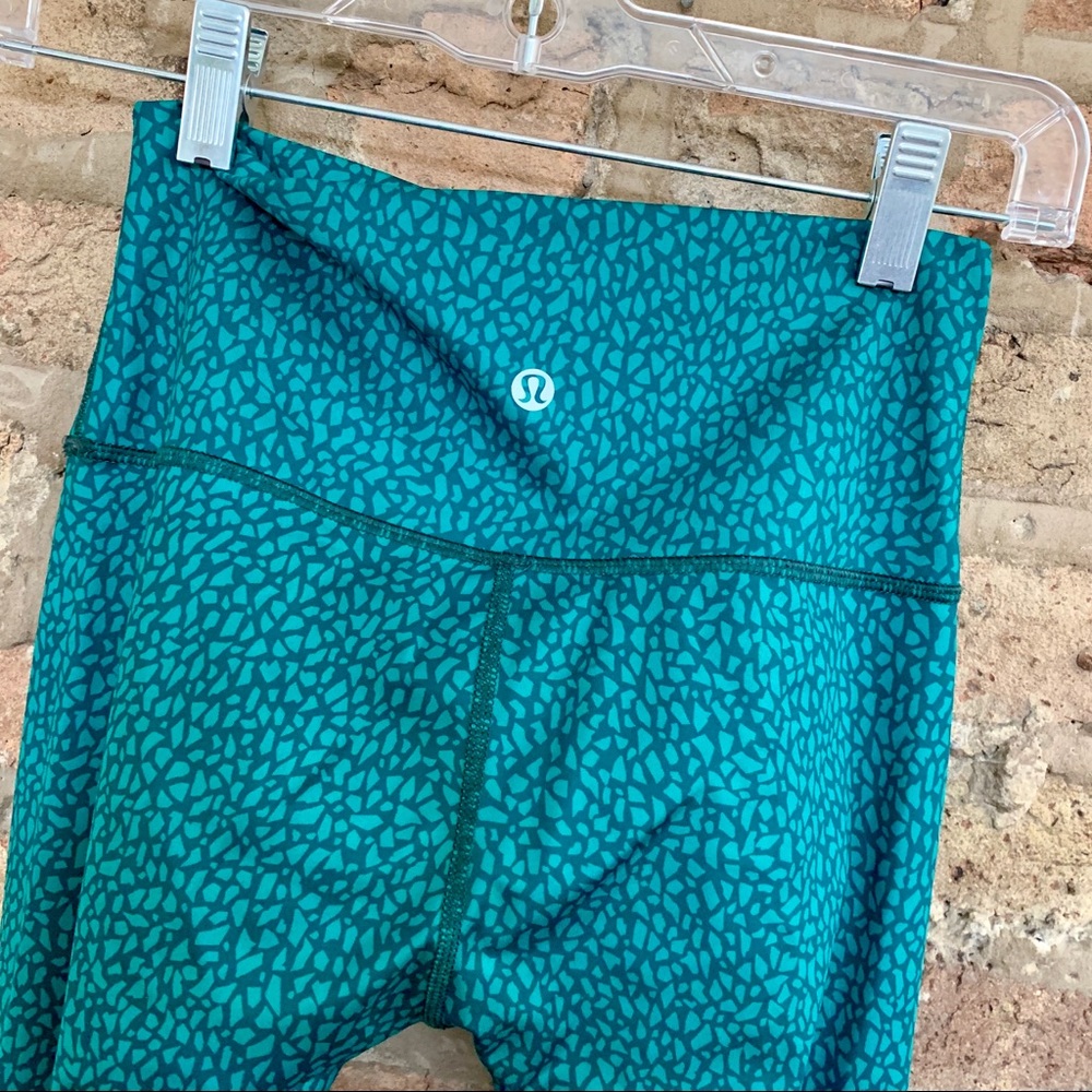 Green Lululemon 7/8 Leggings sz 4